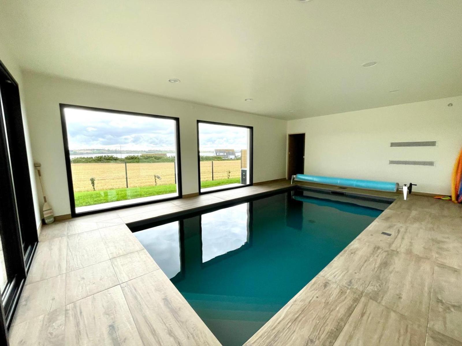 Magnifique Maison Vue Mer Avec Piscine Interieure Carantec Habitación foto