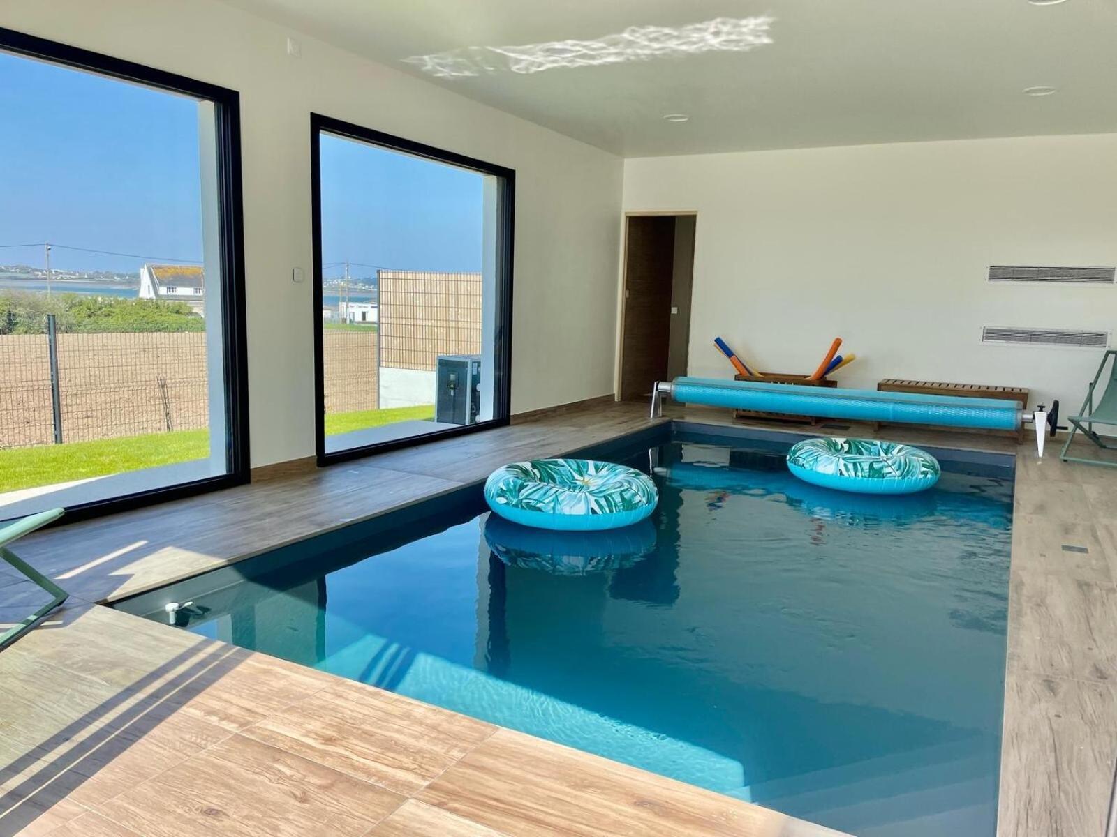Magnifique Maison Vue Mer Avec Piscine Interieure Carantec Exterior foto