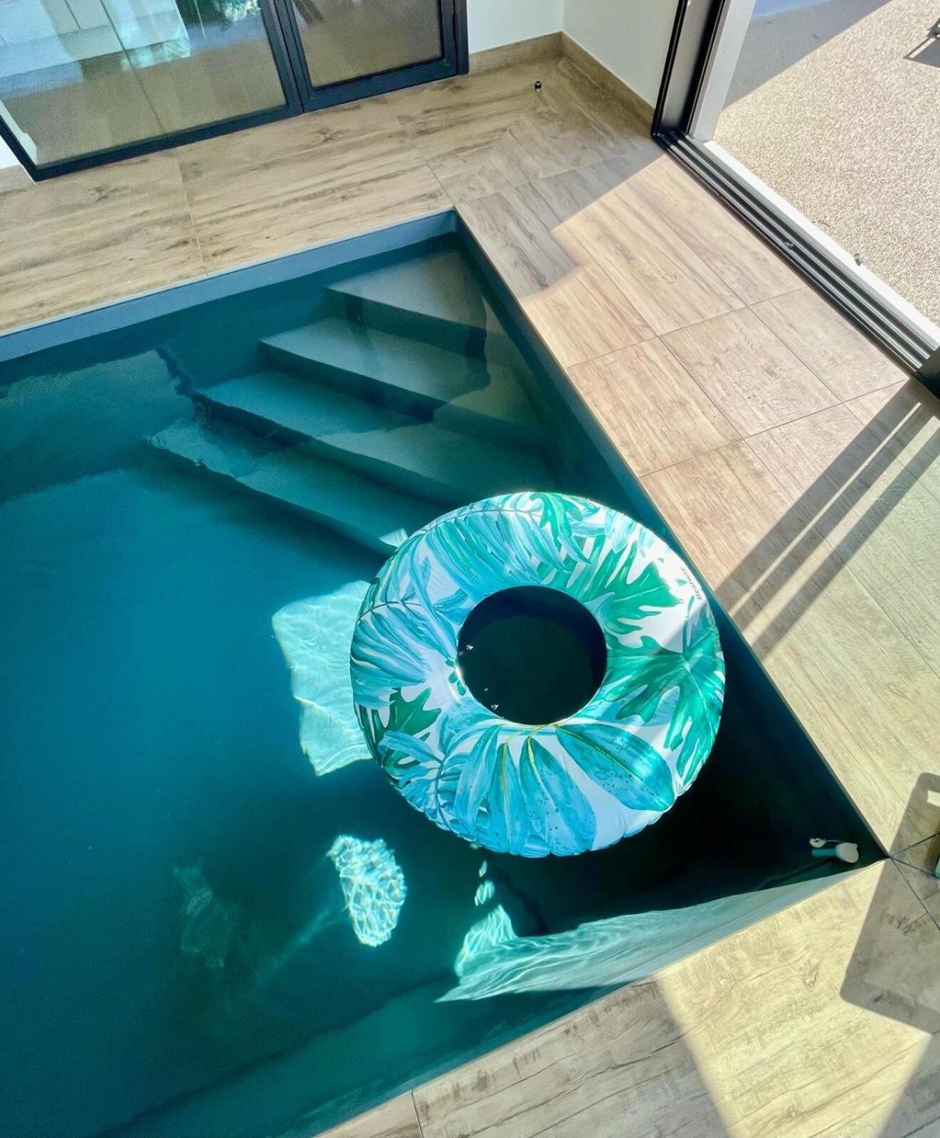 Magnifique Maison Vue Mer Avec Piscine Interieure Carantec Exterior foto